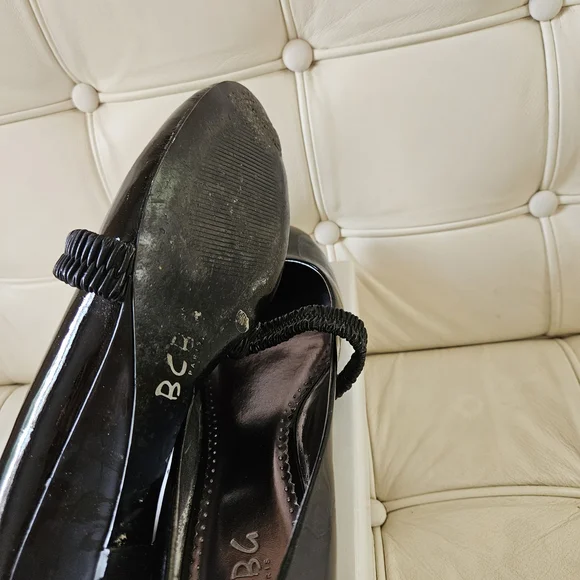 BCBG Paris Shiny Black Flats-Size 10M - Picture 6 of 6